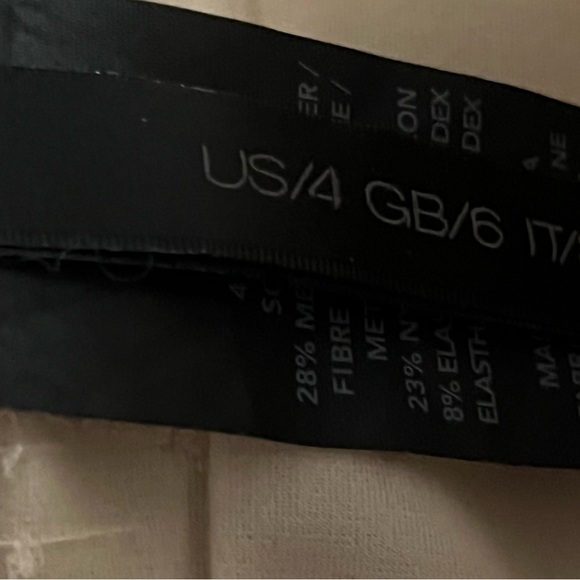 Donna Karan Sz US 4, GB 6 Ecru Silk Skirt - Picture 15 of 16